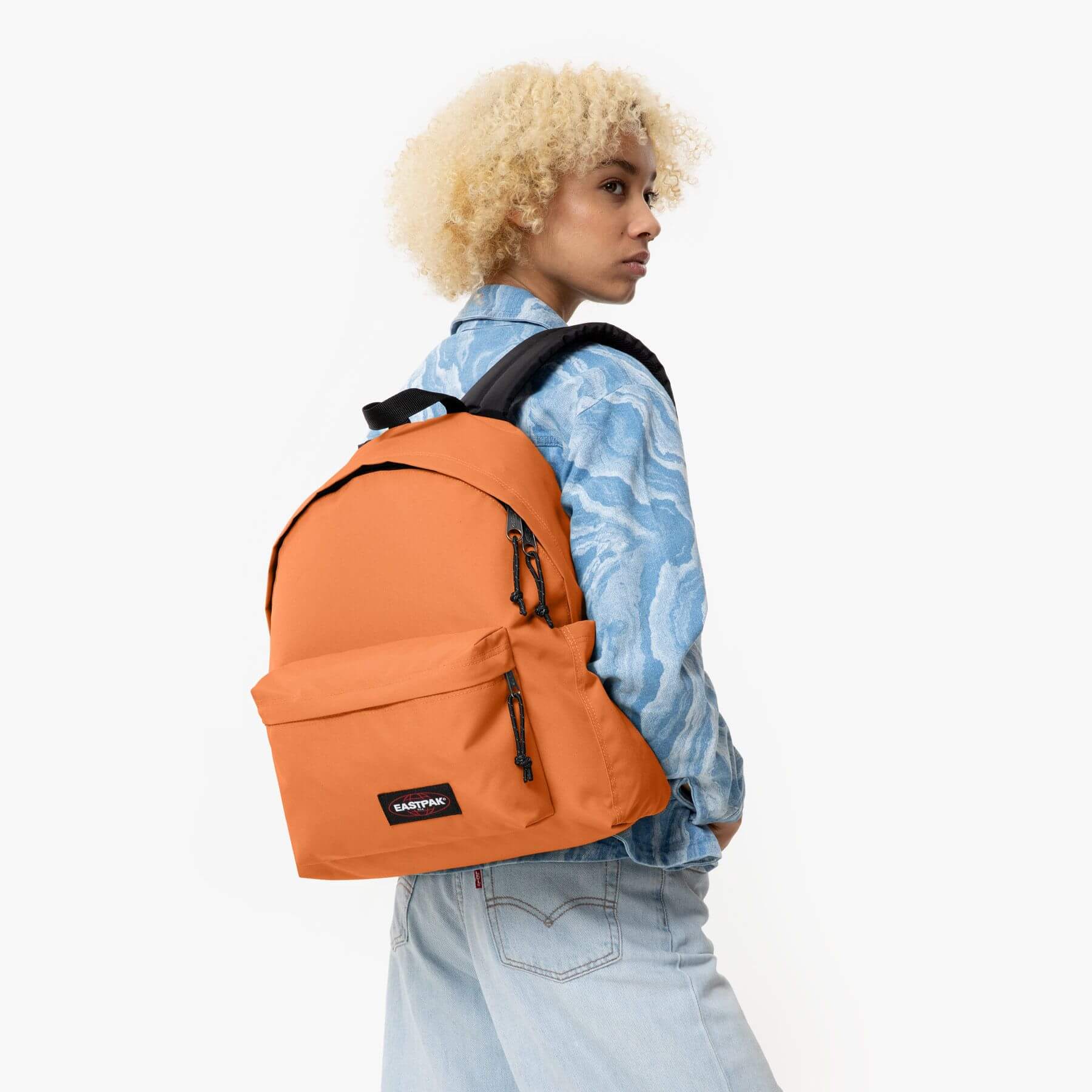 Mochila EASTPAK Day Pak'r porta ordenador 14" 0O3 Tangerine - Imagen 6