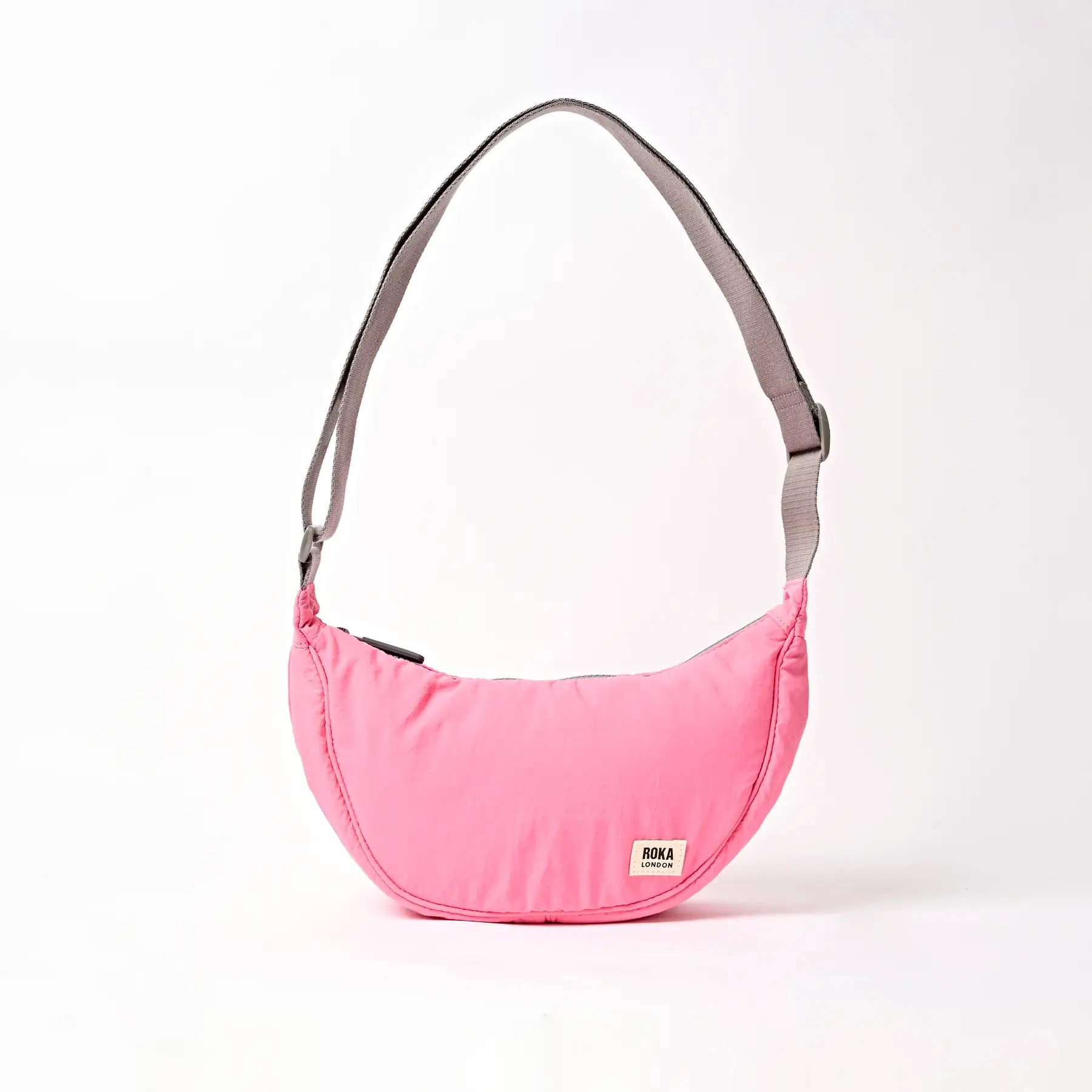 Bolso media luna Farringdon ROKA LONDON - Imagen 10