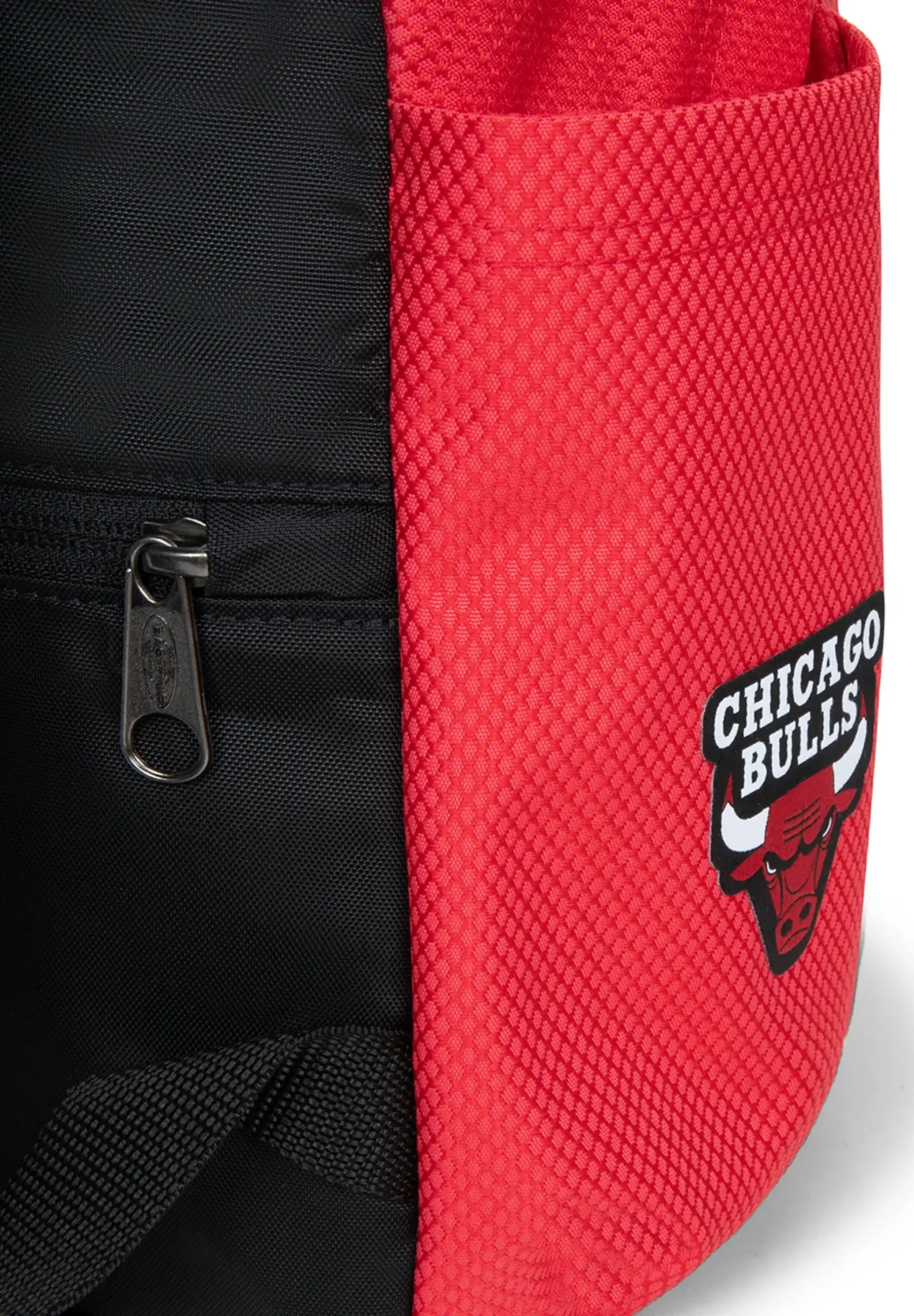 Mochila porta ordenador 14" EASTPAK Day Pak'r D0O Chicago Bulls - Imagen 3